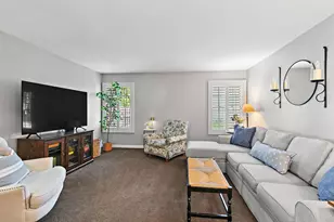 1689 Warrington Ln, Crystal Lake, IL 60014 - Photo 15