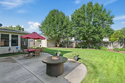 1689 Warrington Lane, Crystal Lake, IL 60014 - Photo 27