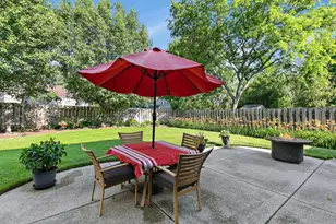 1689 Warrington Ln, Crystal Lake, IL 60014 - Photo 29