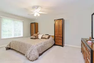 20 Lochbrook Ln, Inverness, IL 60010 - Photo 9