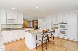 20 Lochbrook Ln, Inverness, IL 60010 - Photo 5