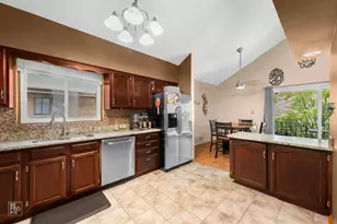 8154 168th Pl, Tinley Park, IL 60477 - Photo 9