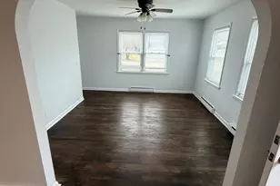 528 King St, Belvidere, IL 61008 - Photo 3