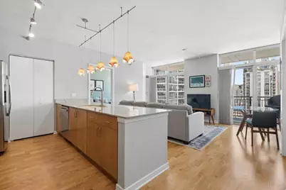 330 W Grand Avenue #1707, Chicago, IL 60654 - Photo 9