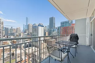 330 W Grand Ave, Chicago, IL 60654 - Photo 19
