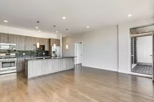 2351 N Seeley Ave, Chicago, IL 60647 - Photo 11
