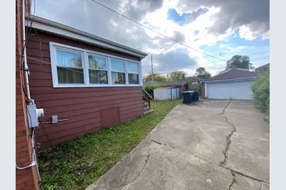 10508 S Forest Avenue, Chicago, IL 60628 - Photo 21