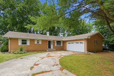 109 N 3rd Street, Colona, IL 61241 - Photo 1