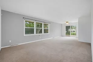 109 N 3rd St, Colona, IL 61241 - Photo 11