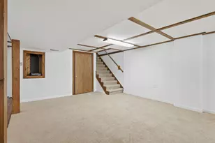 109 N 3rd St, Colona, IL 61241 - Photo 23
