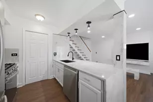 1130 Cove Dr, Prospect Heights, IL 60070 - Photo 9