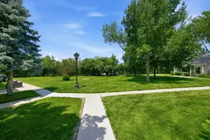 1130 Cove Dr, Prospect Heights, IL 60070 - Photo 15