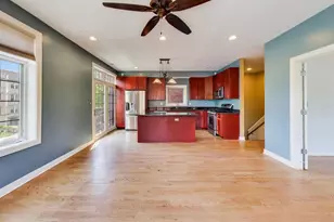 1416 W Farwell St, Chicago, IL 60626 - Photo 3