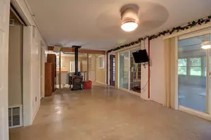 1015 Thome Rd, Albany, IL 61230 - Photo 5