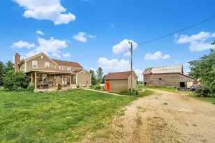 117 S Meridian Rd, Chana, IL 61015 - Photo 41