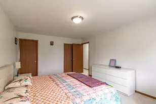906 Cross Creek Dr, Roselle, IL 60172 - Photo 11