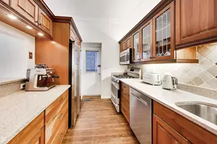 351 W Dickens Ave, Chicago, IL 60614 - Photo 9