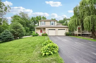 5105 W Flanders Rd, McHenry, IL 60050 - Photo 1