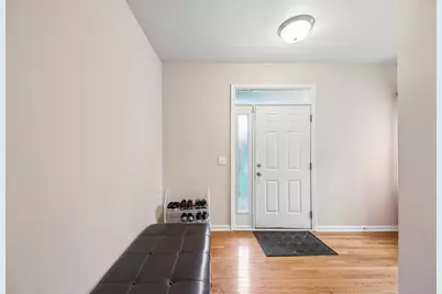 5105 W Flanders Road, McHenry, IL 60050 - Photo 5