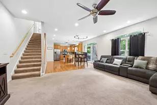 5105 W Flanders Rd, McHenry, IL 60050 - Photo 7