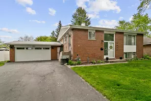 383 Park Ave, Wheeling, IL 60090 - Photo 1