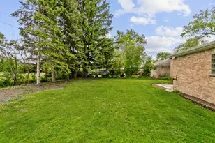 383 Park Ave, Wheeling, IL 60090 - Photo 27