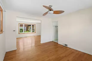 324 Asbury Ave, Evanston, IL 60202 - Photo 7