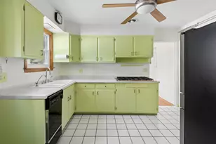 324 Asbury Ave, Evanston, IL 60202 - Photo 9