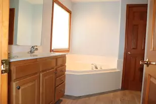 1408 Sequoia Dr, Chatham, IL 62629 - Photo 5