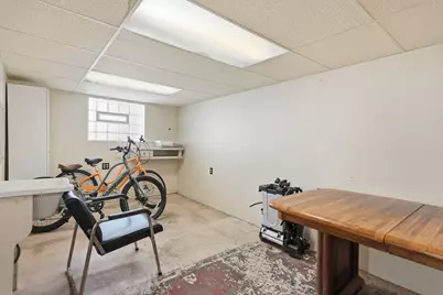 6514 S Kedvale Avenue, Chicago, IL 60629 - Photo 25