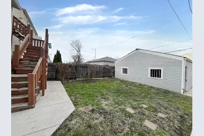 913 N Kedvale Avenue, Chicago, IL 60651 - Photo 3