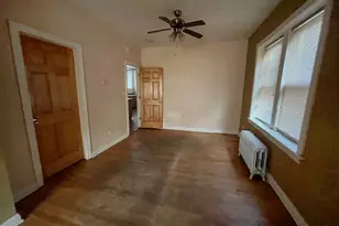 913 N Kedvale Ave, Chicago, IL 60651 - Photo 9