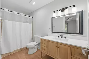 136 Edgewater Dr, Crystal Lake, IL 60014 - Photo 17