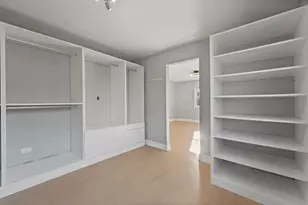 2017 E Seneca Ln, Mount Prospect, IL 60056 - Photo 15