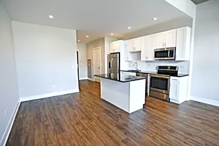 3833 N Broadway St, Chicago, IL 60613 - Photo 13