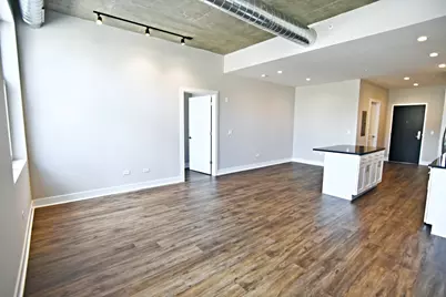 3833 N Broadway Street #615, Chicago, IL 60613 - Photo 3