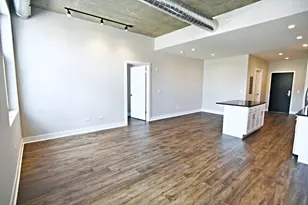 3833 N Broadway St, Chicago, IL 60613 - Photo 3