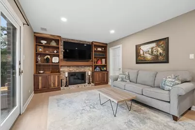 449 Farnham Lane, Wheaton, IL 60189 - Photo 21