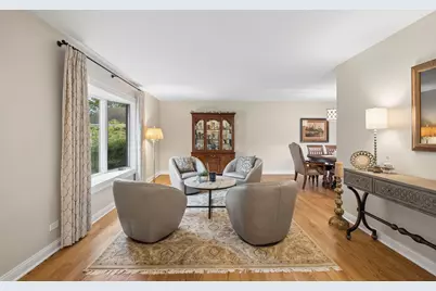 449 Farnham Lane, Wheaton, IL 60189 - Photo 3