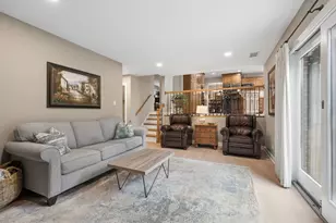 449 Farnham Ln, Wheaton, IL 60189 - Photo 11