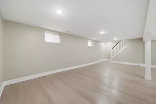 258 E 107th St, Chicago, IL 60628 - Photo 15