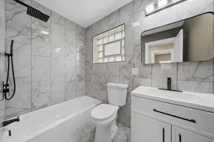 258 E 107th St, Chicago, IL 60628 - Photo 13