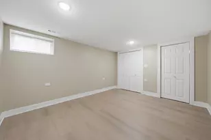 258 E 107th St, Chicago, IL 60628 - Photo 23