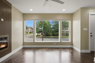 258 E 107th St, Chicago, IL 60628 - Photo 3