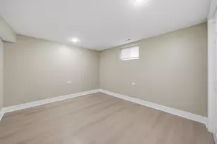 258 E 107th St, Chicago, IL 60628 - Photo 21