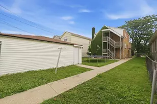 9114 S Ellis Ave, Chicago, IL 60619 - Photo 3