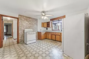 9114 S Ellis Ave, Chicago, IL 60619 - Photo 7