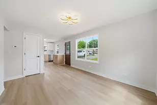 25575 Orchard Ave, Ingleside, IL 60041 - Photo 3