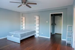 4880 N Marine Dr, Chicago, IL 60640 - Photo 3