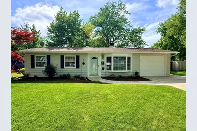 99 Circle Drive E, Montgomery, IL 60538 - Photo 1